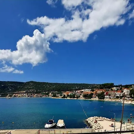 Sunshine Baum Marina